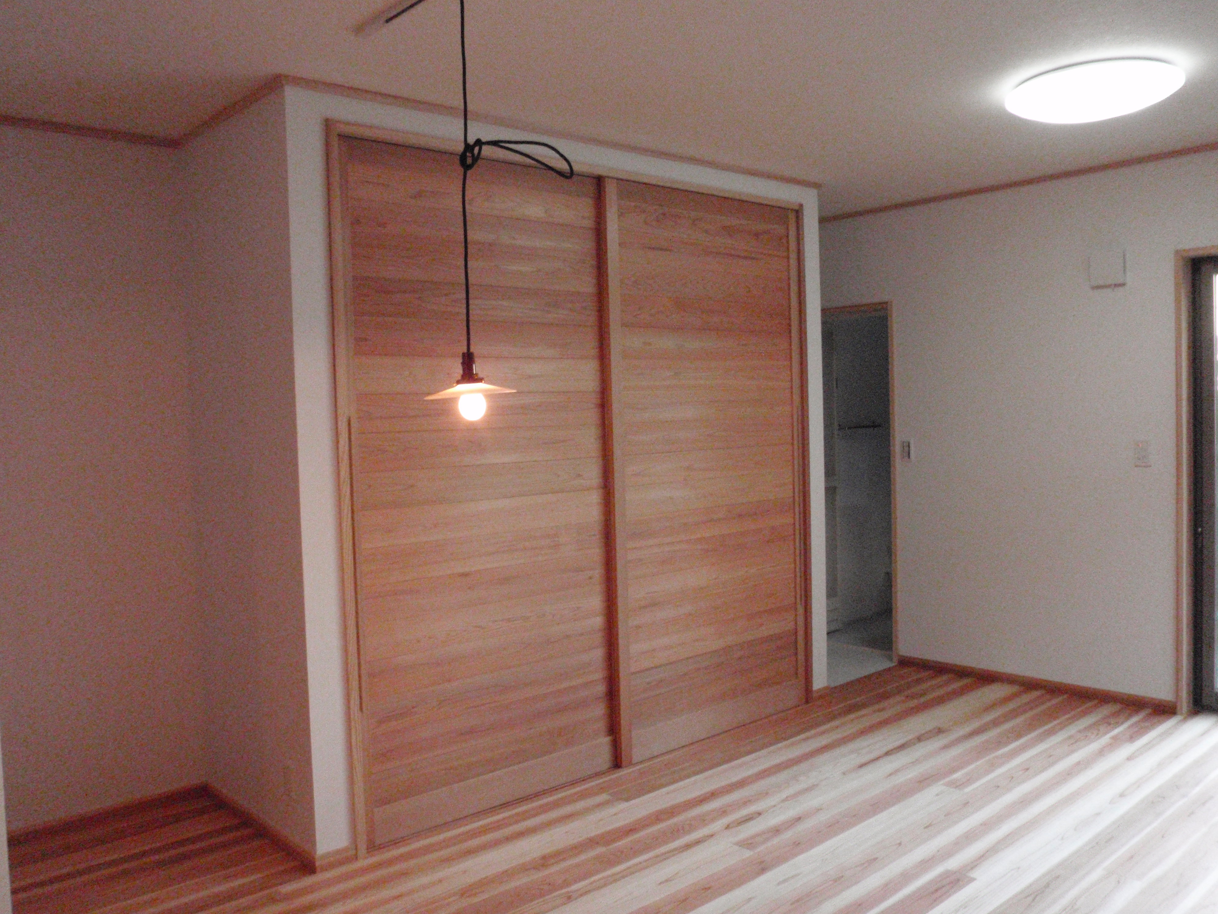 フリース カリング 破壊的な 木製 建具 引き戸 shhj.jp